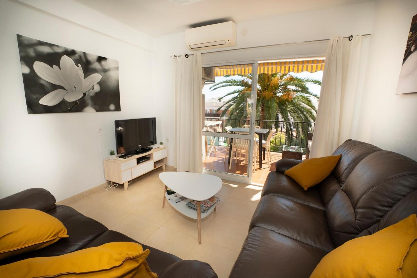 Coronado 136 Menyber Nerja Exterior photo